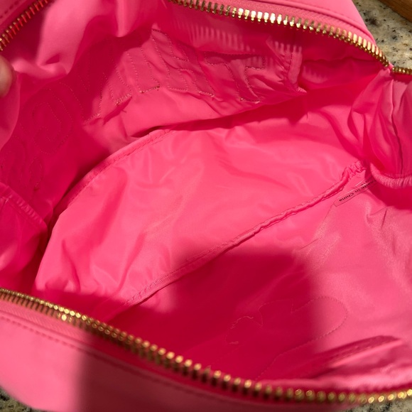 Sold - Picture 3 of 6